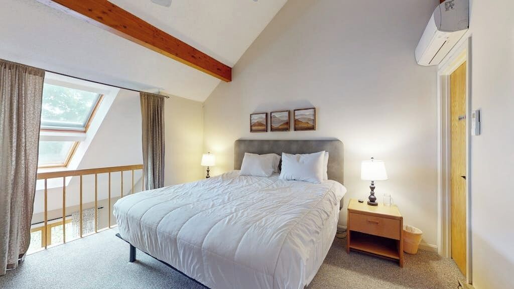 2 bedrooms, WiFi (free), bed sheets