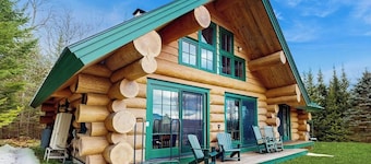 Dreamy, dog-friendly cabin home near Cannon Mountain Ski Resort