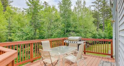 Dog-friendly country home w/ jetted tub, backyard & grill