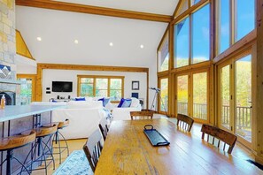 Dining - Dog-friendly home with Mt. Washington view, firepit, WiFi, & deck (Jackson)