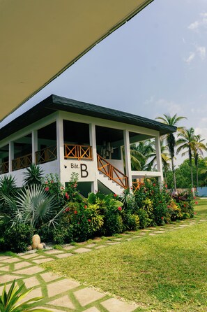 Exterior - Hôtel Touraco (Assinie)