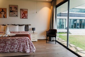 Superior King Room | Free WiFi - Hôtel Touraco (Assinie)