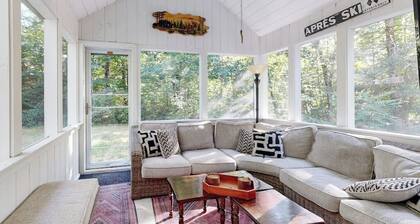 All Seasons Mountain Retreat: Centrally located for hiking, skiing & shopping