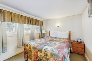 1 bedroom, free WiFi, bed sheets