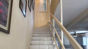 Interior - Cozy 3-bedroom 2 and a half bathroom Townhome in beautiful Saint James with AC (Saint James)