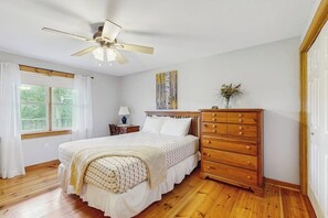 3 habitaciones, acceso a internet y ropa de cama 