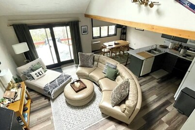 Peaceful condo centrally located to all the White Mts has to offer