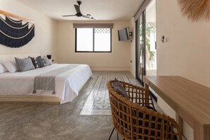 Desk, iron/ironing board, WiFi, bed sheets - Casa XOOCH | Restored Colonial Gem | Centro Mérida (Merida)