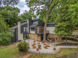 Exterior - Ultimate Family Getaway | Kids Loft + Firepit (Tulsa)