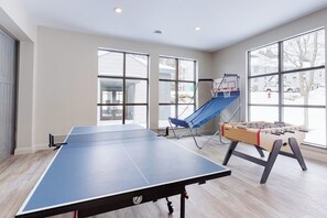 Spielezimmer