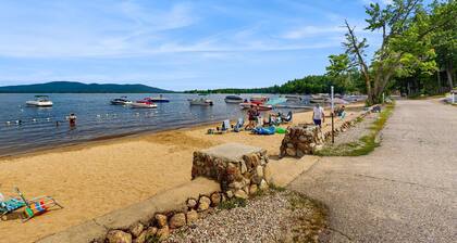 All Season Lakefront Ossipee Getaway with Beach Access: swim, golf, hike & ski