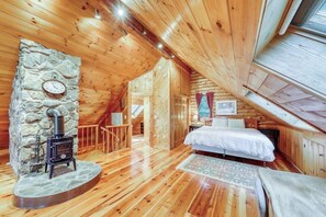 3 habitaciones, escritorio, wifi gratis y ropa de cama 