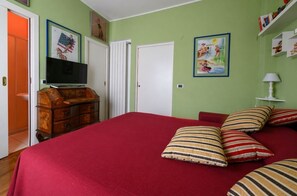 WiFi, bed sheets - 100. Studied, Villa On The Lake (Piemonte)