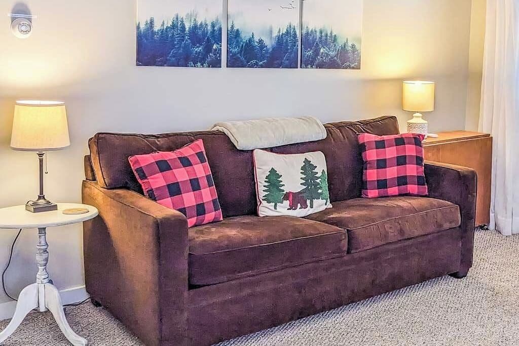 Fernseher, Kamin
