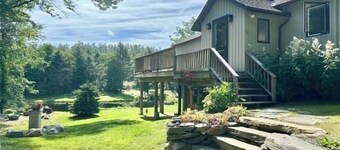 Tranquil house w/ pond, 3-hole golf course, sandy beach, bbq, firepit, & trails
