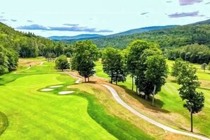 Golf - Efficient condo near slopes with kitchenette & great location (Ludlow)