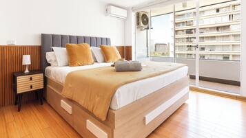 2 habitaciones, tabla de planchar con plancha, wifi y ropa de cama
