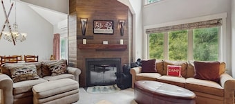 Ski-in/out mountainside condo with pool, hot tub, game room & washer/dryer