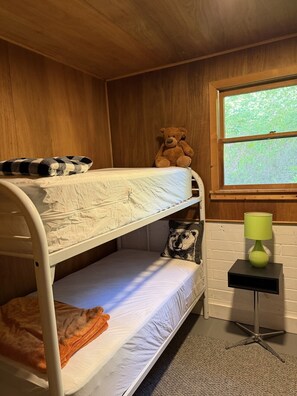 Room - Ella`s Cabin at Camp Little Lemhi (Swan Valley)