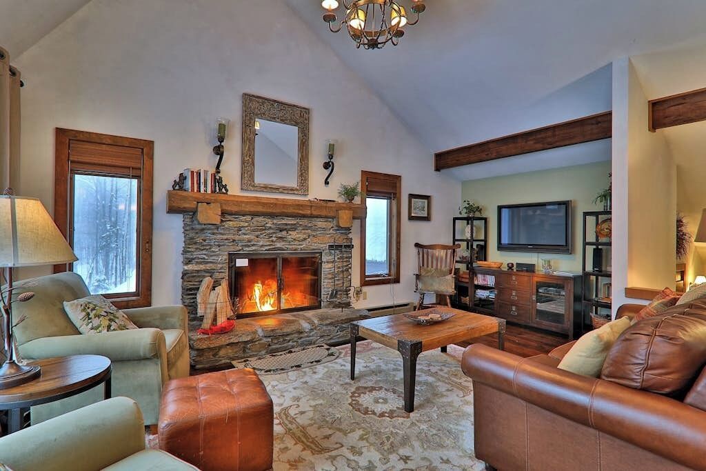 TV, fireplace, DVD player