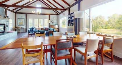 Outdoor enthusiast's dream with designer interior & Mt. Equinox views