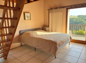 5 Schlafzimmer, Bügeleisen/Bügelbrett, WLAN, Bettwäsche