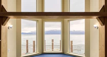 Lakeshore Lodging Lodge 705