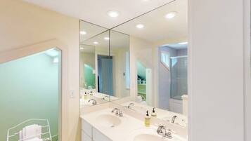 Shower, towels