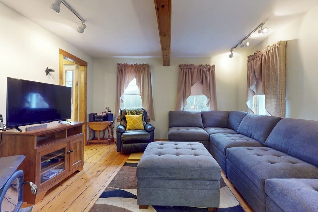 TV, DVD player, stereo
