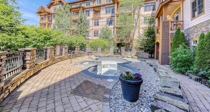 Mountain View Condo with Fast WiFi, Shared Hot Tub, & Resort Amenities