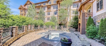 Mountain View Condo with Fast WiFi, Shared Hot Tub, & Resort Amenities