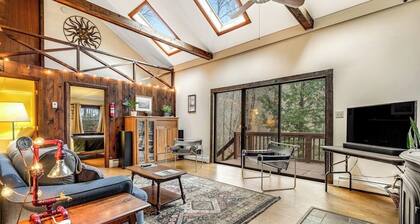 Dog-friendly cabin with forest setting, woodstove & deck - near Killington