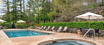 Two-story townhome with forest/mountain view, gas fireplace, pool, gym & saunas
