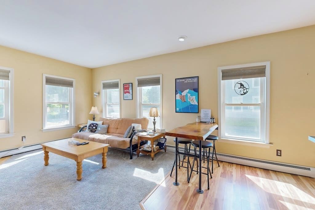Convenient 3br Condo, Close To Okemo, Wifi, Tv, Village Dining & Walking - Vermont