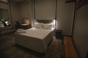 Desk, laptop workspace, free WiFi - HOTEL VIVA VIDA (São Borja)