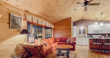 Mountain cabin by skiing with fireplaces & well-equipped kitchen - dog-friendly
