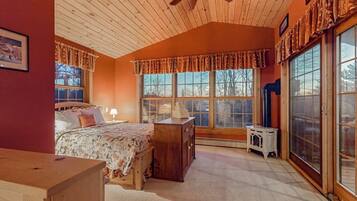 1 bedroom, desk, iron/ironing board, free WiFi