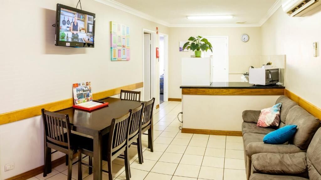 Apartamento estándar, patio, vistas al mar | Interior