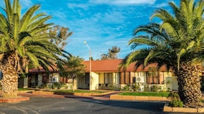 Standard Apartment, Patio, Sea View | Exterior - Australind Holiday Park (Australind)