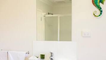 Standard Room, Patio, Sea View | Bathroom