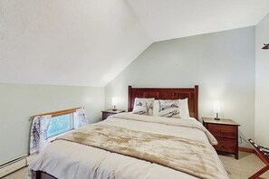 4 bedrooms, free WiFi, bed sheets