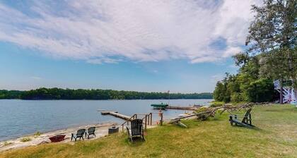 Dog-Friendly Lakefront, w/Free WiFi, Patio, Deck/Dock, & Rustic Water Views