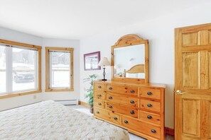 4 chambres, fer et planche Ă repasser, Wi-Fi, draps fournis