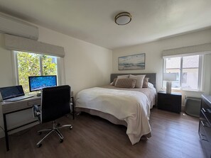 2 slaapkamers, een strijkplank/strijkijzer, wifi, beddengoed