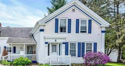 Warm & inviting retreat with a full kitchen, gas fireplace, & furnished patio
