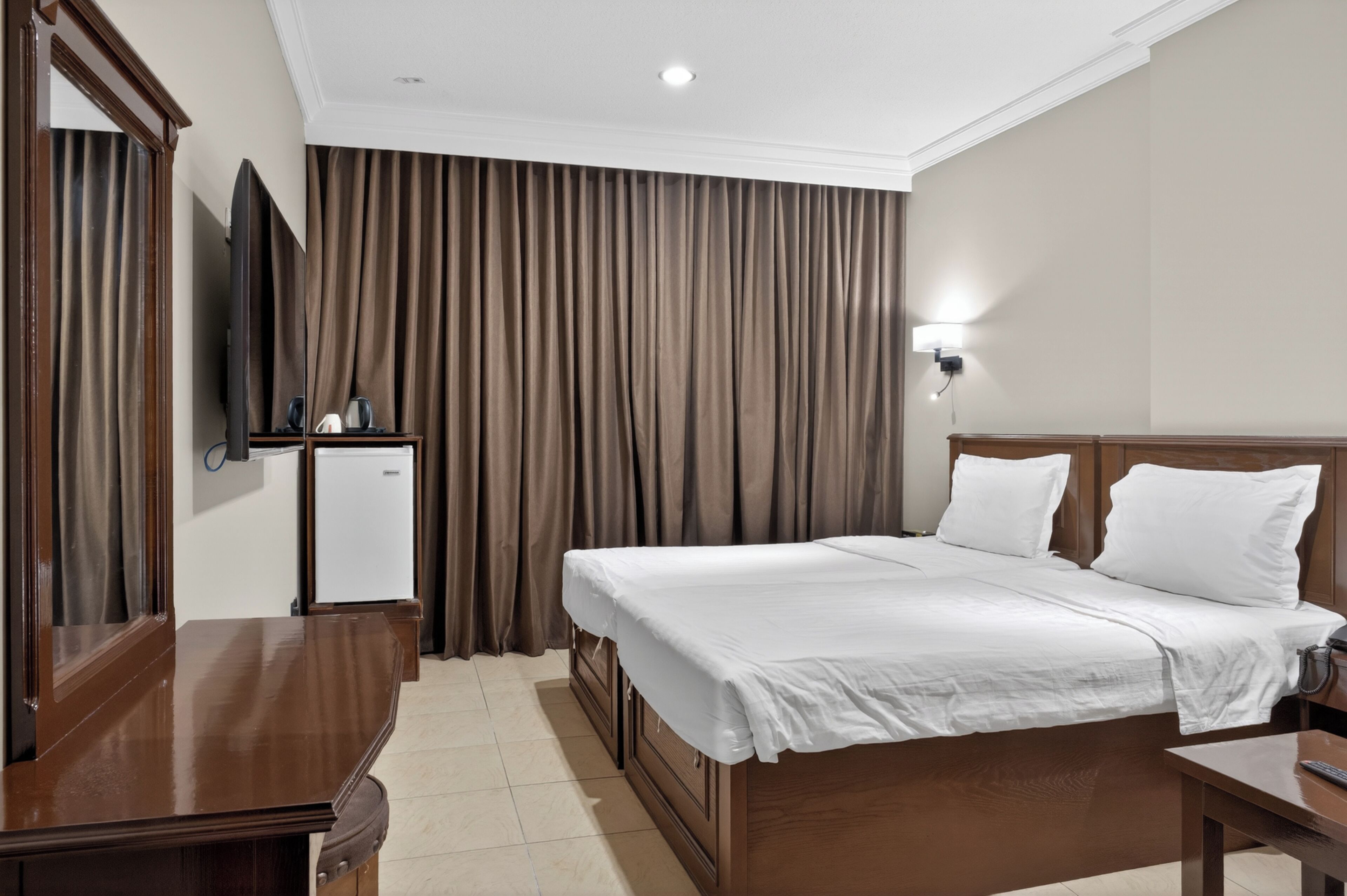 Desk, laptop workspace, free WiFi, wheelchair access