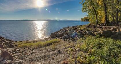 Lakefront Getaway Near Private Beach & Park, State Boat Launch & Dock Nearby