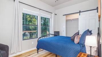 3 habitaciones, wifi gratis y ropa de cama
