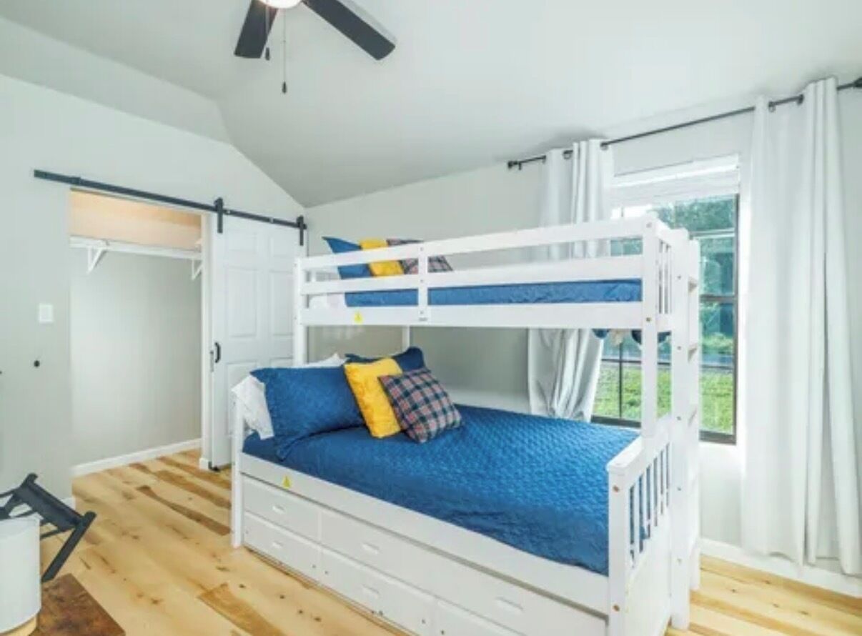 3 bedrooms, free WiFi, bed sheets