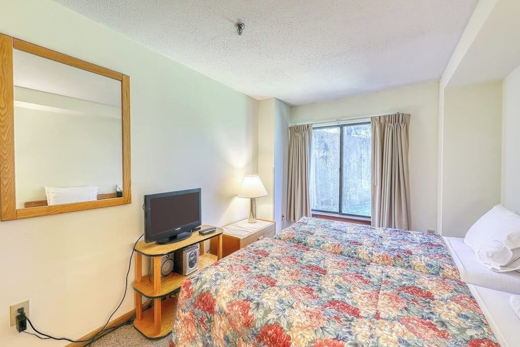 1 bedroom, WiFi (free), bed sheets